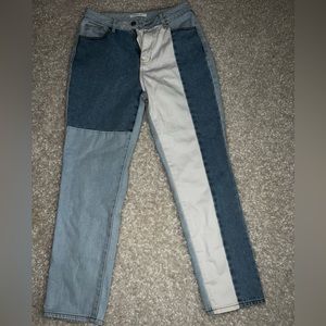Pac Sun Jeans Size 27 (which is like a size 4-6)